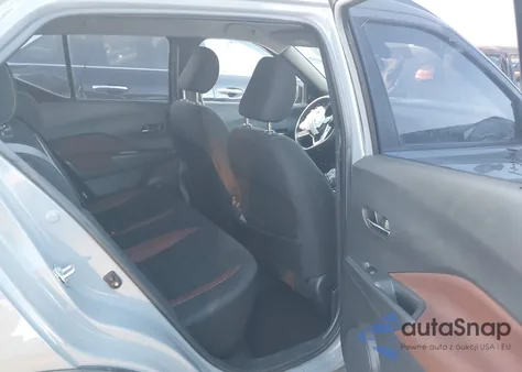 2022 Nissan Kicks Sr Xtronic Cvt из США, поврежденный, VIN 3N1CP5DV1NL482289